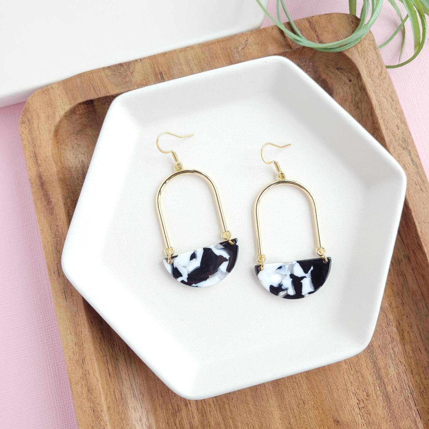 Stella Earrings- Black & White