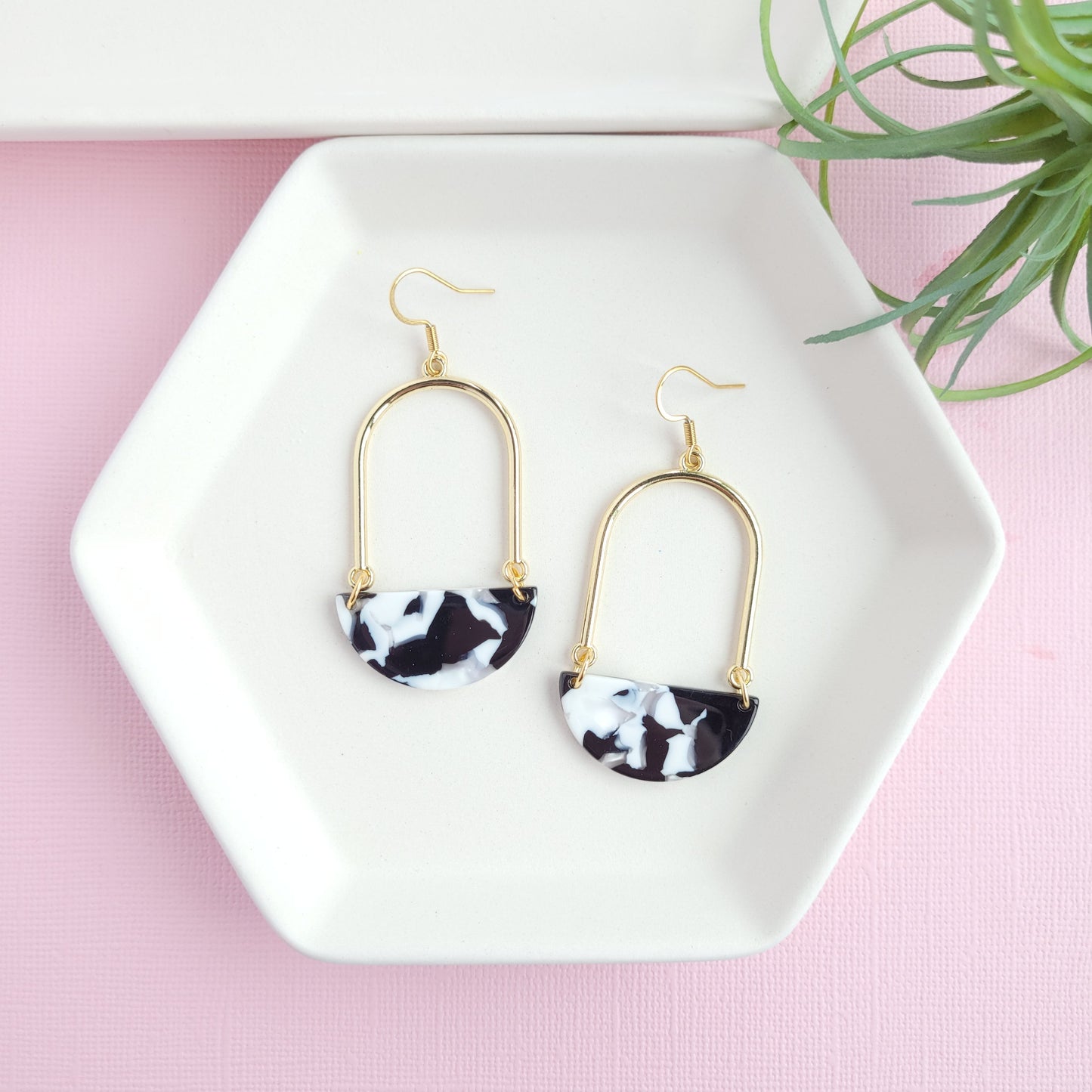 Stella Earrings- Black & White