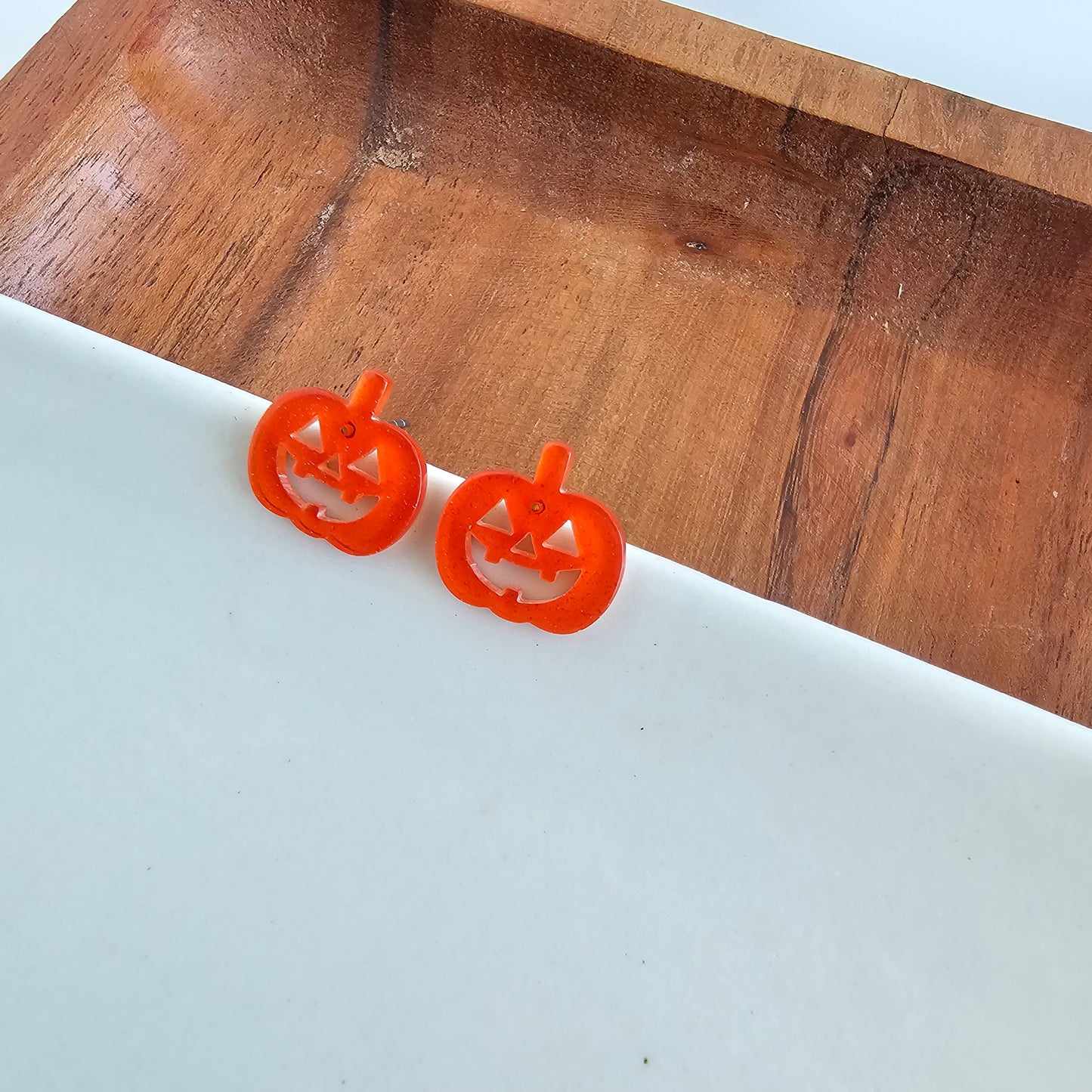 Jack O' Lantern Pumpkin Studs - Orange Glitter