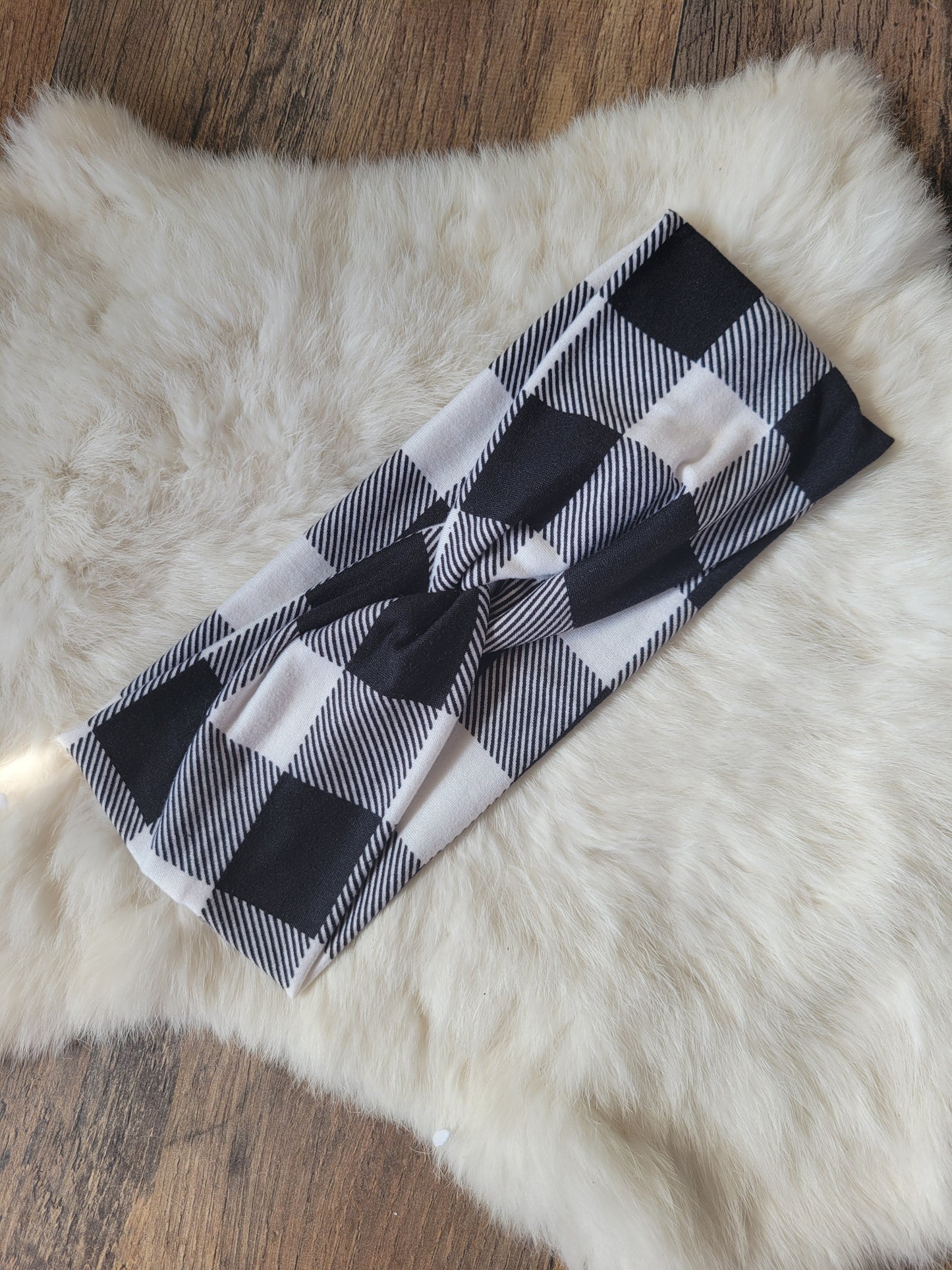 Black medium buffalo plaid