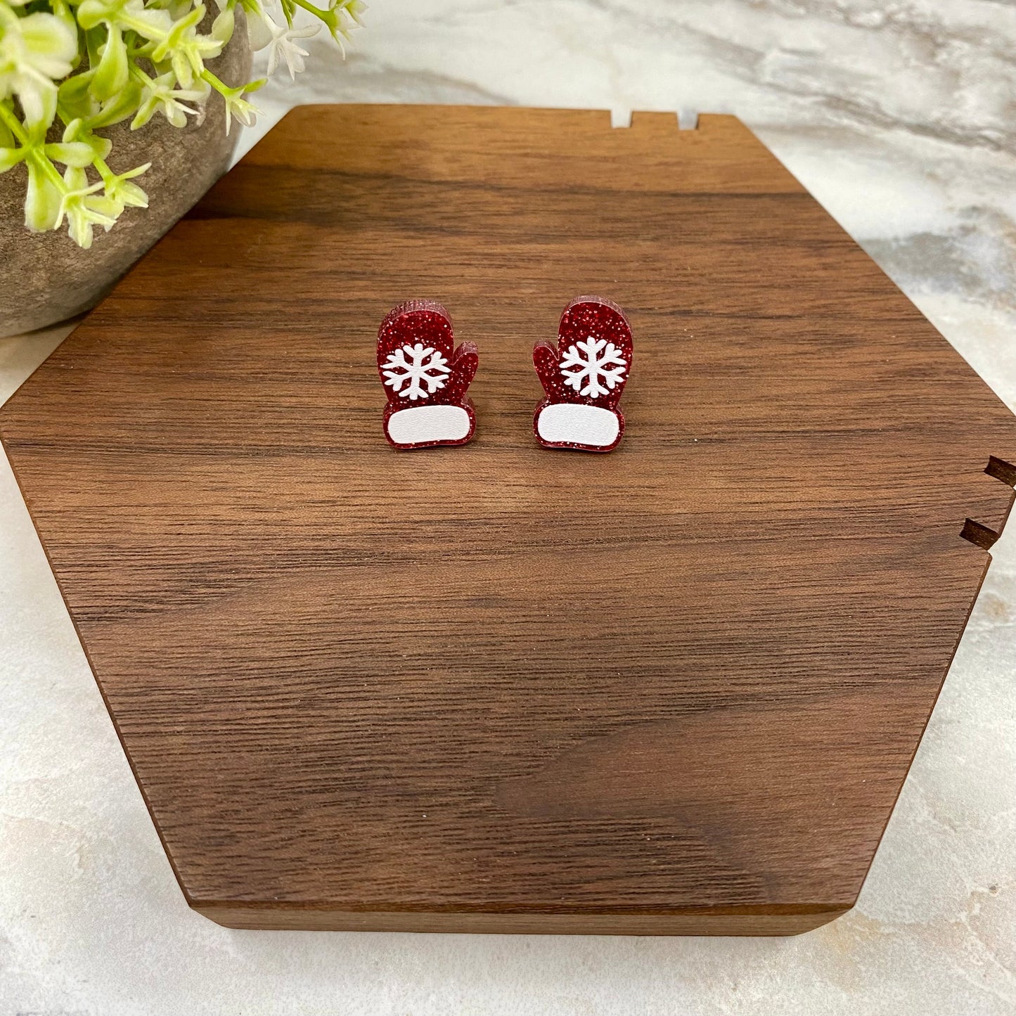 Acrylic Stud Earrings - Christmas - Red Glitter Gloves