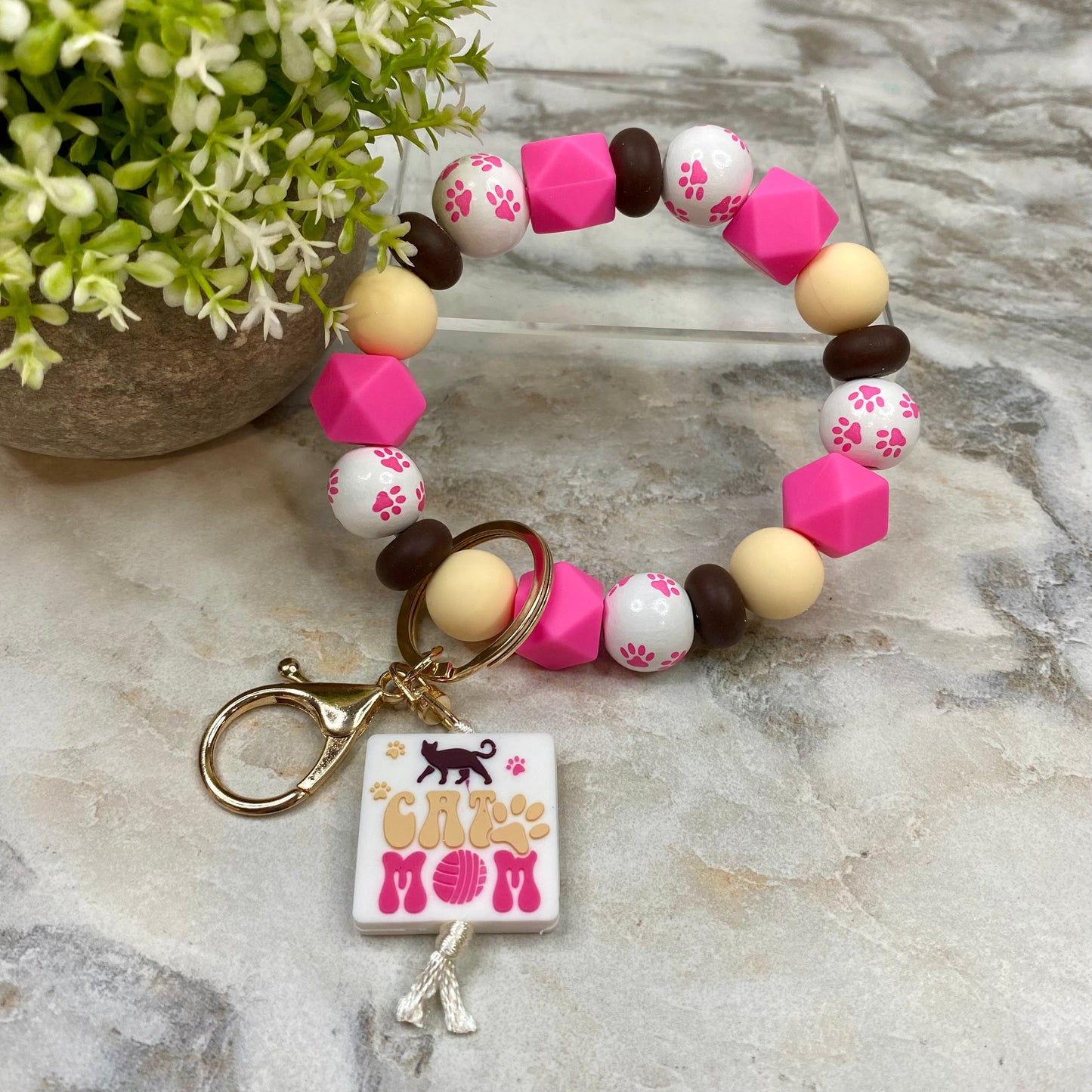 Wood & Silicone Bracelet Keychain - Cat Mom Pink Cream