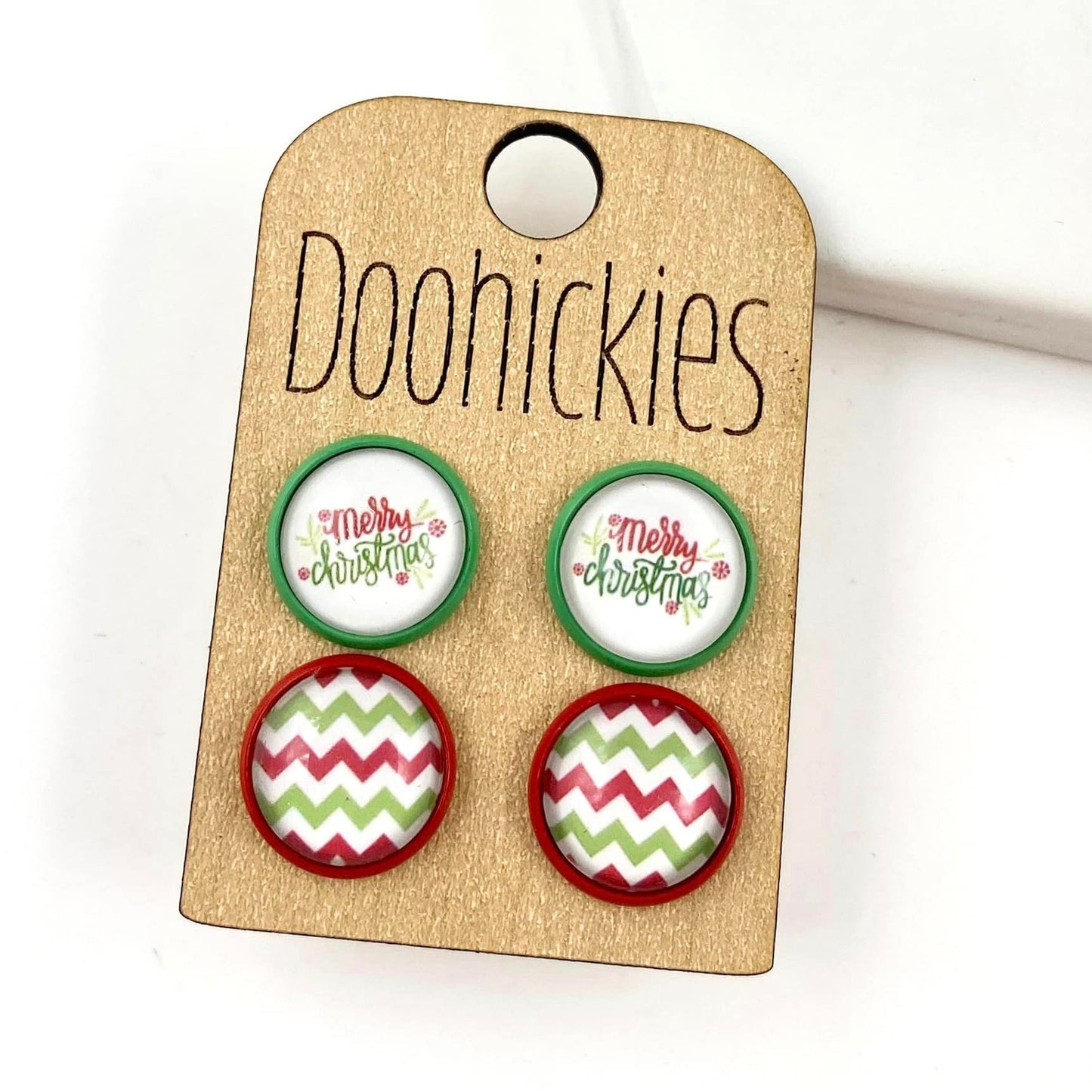 12mm Merry Christmas & Christmas Zig Zag in Green and Red Settings - Christmas Stud Earrings