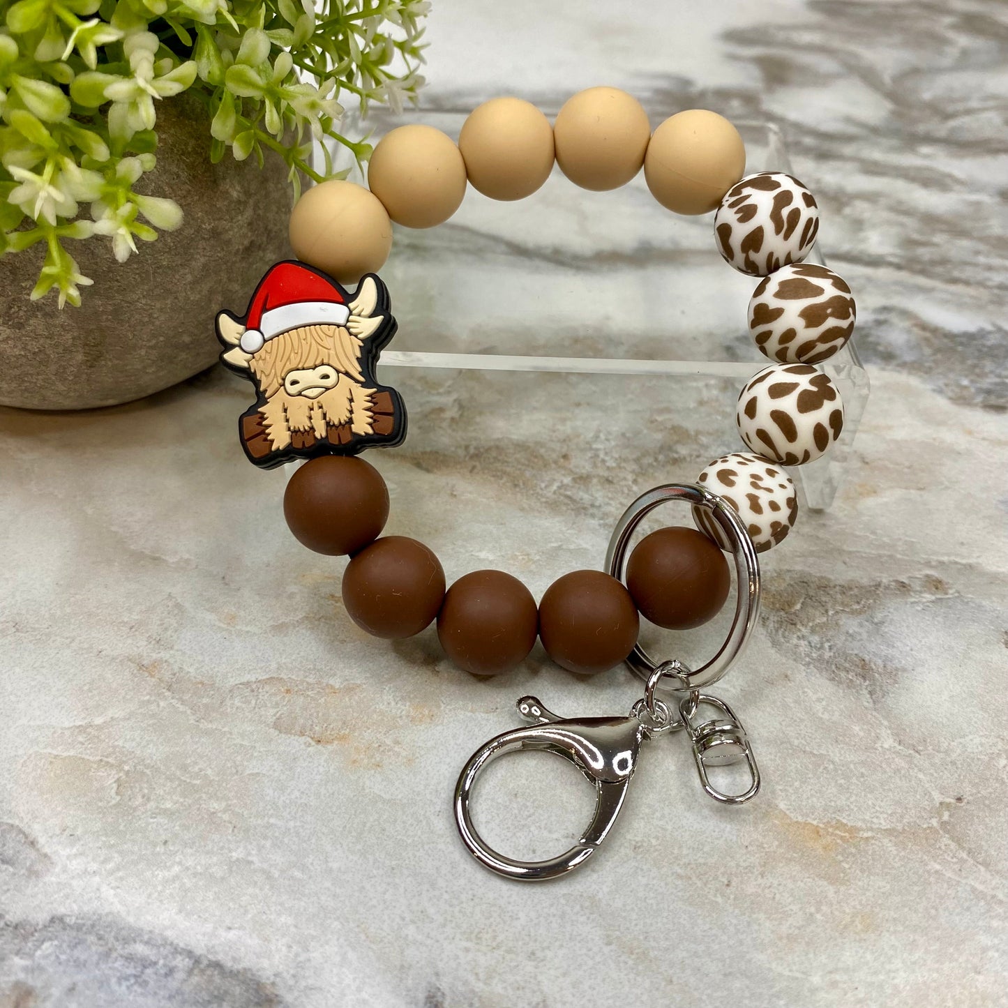 Silicone Bracelet Keychain -  Christmas Beige Highland Cow