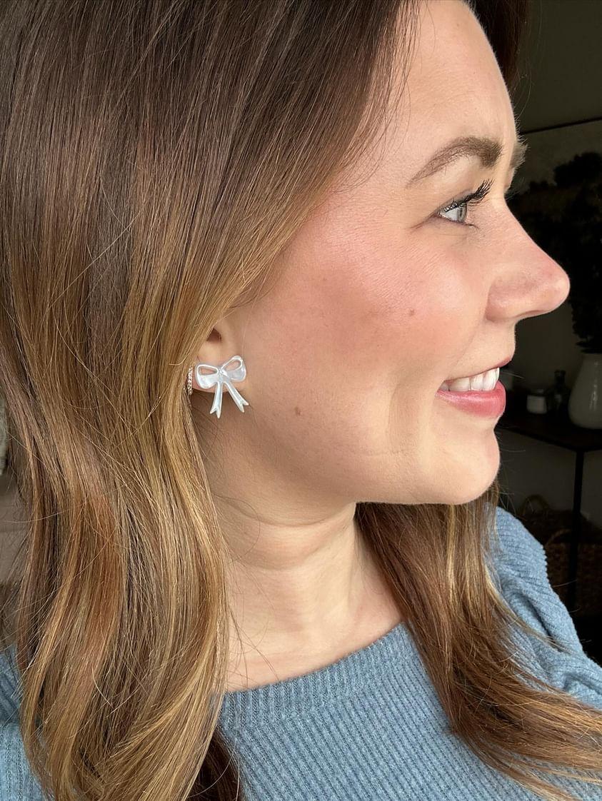 Bow Studs - Light Blue