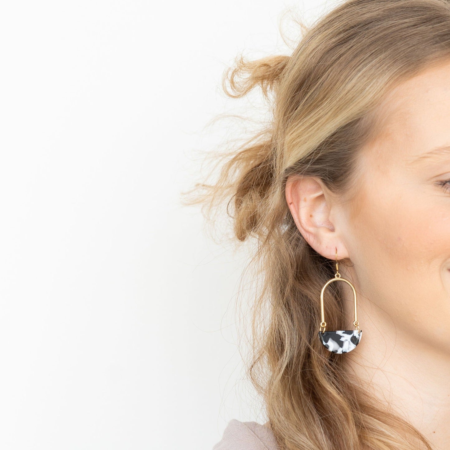 Stella Earrings- Black & White